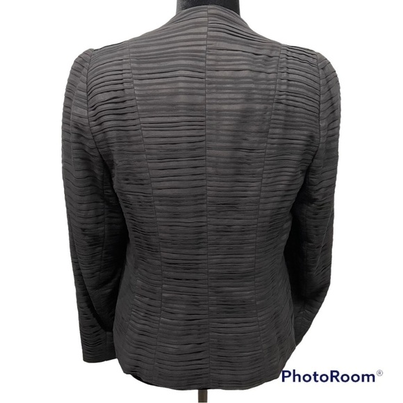 Akris Black 100% Silk Layered Collarless Zip Up Jacket Blazer size 12 - Picture 10 of 12
